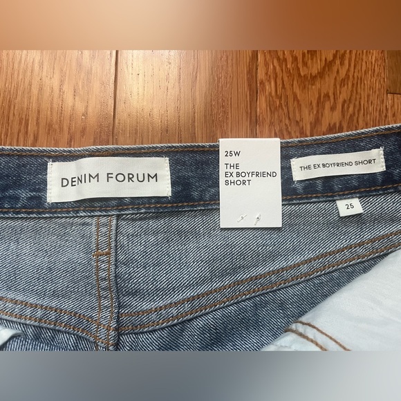 Aritzia (Denim Forum) - The EX Boyfriend Boyfriend Short - Picture 3 of 5